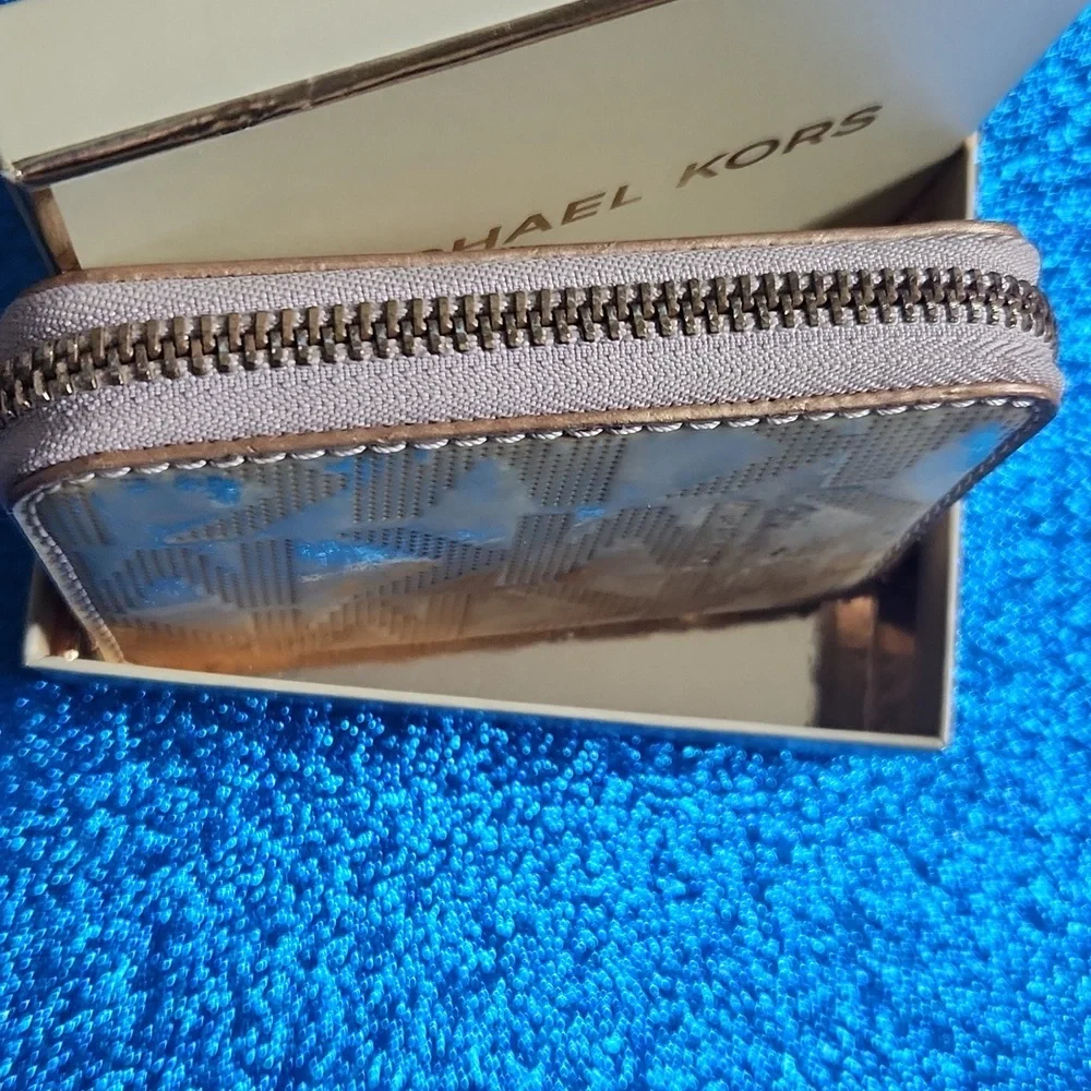 Michael Kors Metallic Gold Zip Wallet